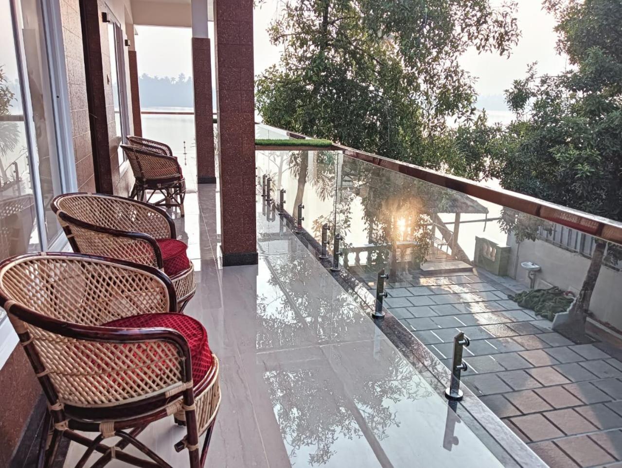 Sagar Beach Villas Home Stay 체라이 비치 외부 사진